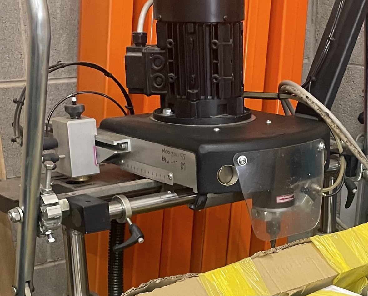 Fomlndustrie Calco Electro-Pneumatic Copy Router (Used) Item # UE-082426A
