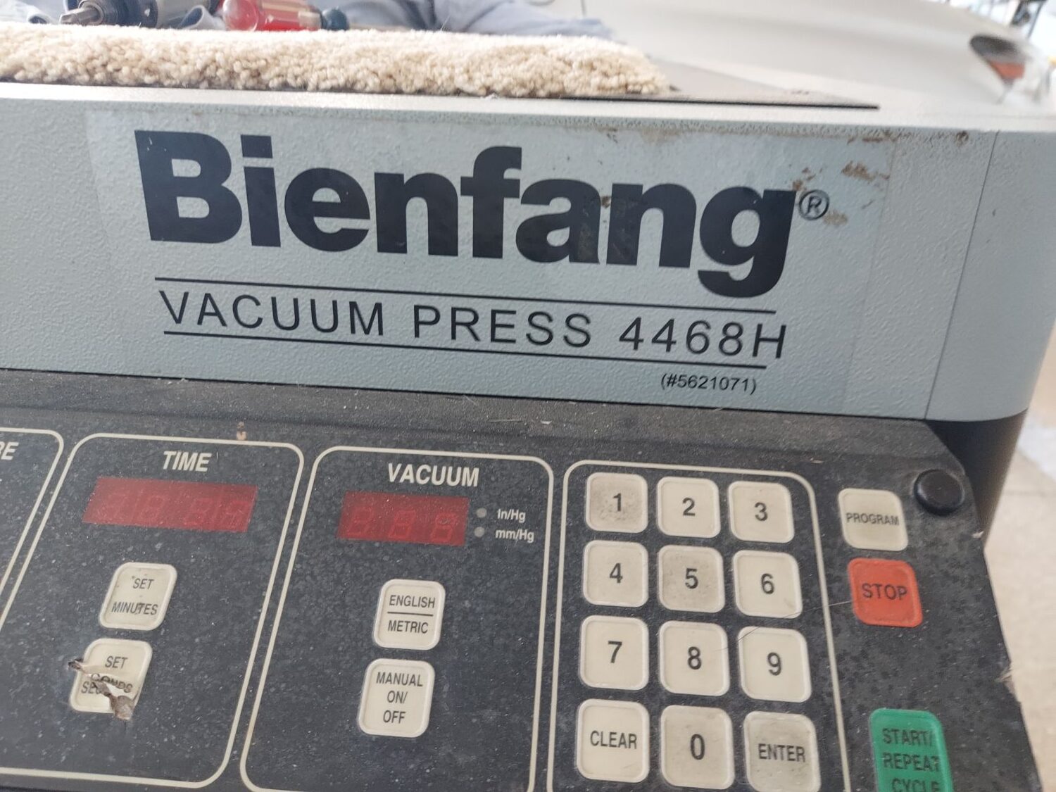 Bienfang 4468H Vacuum Heat Press (VacuSeal / D&K Expression) (Used) Item # UE-082726C