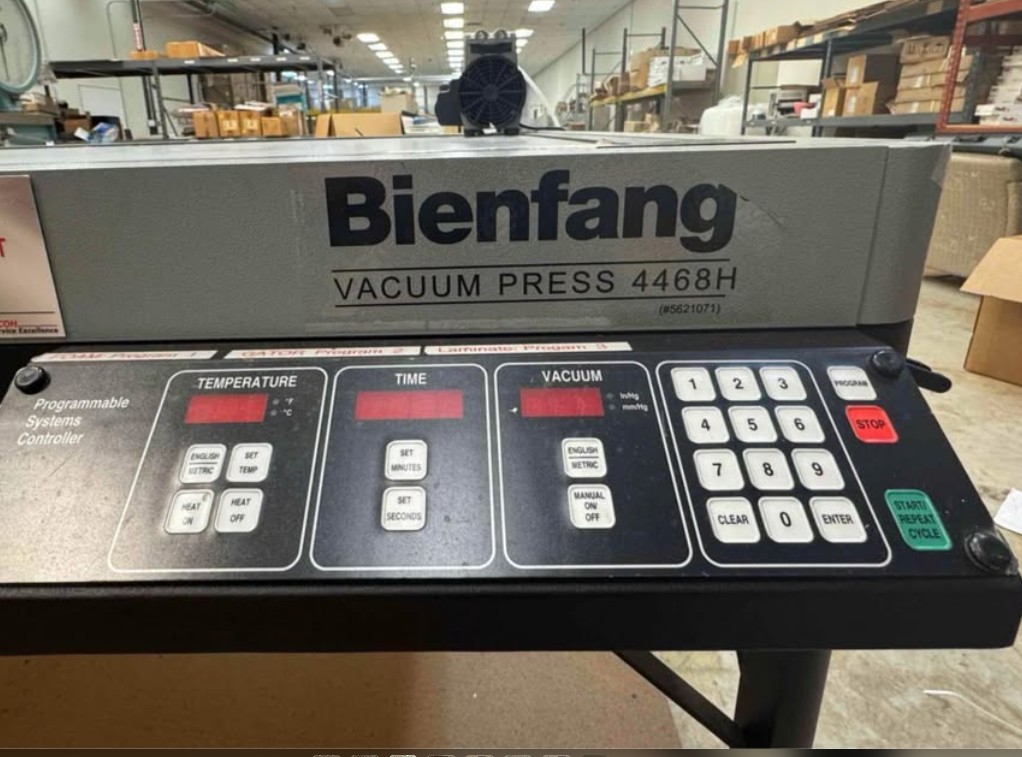 Bienfang 4468H Vacuum Heat Press (VacuSeal / D&K Expression) w/ Stand (Used) Item # UE-090226B