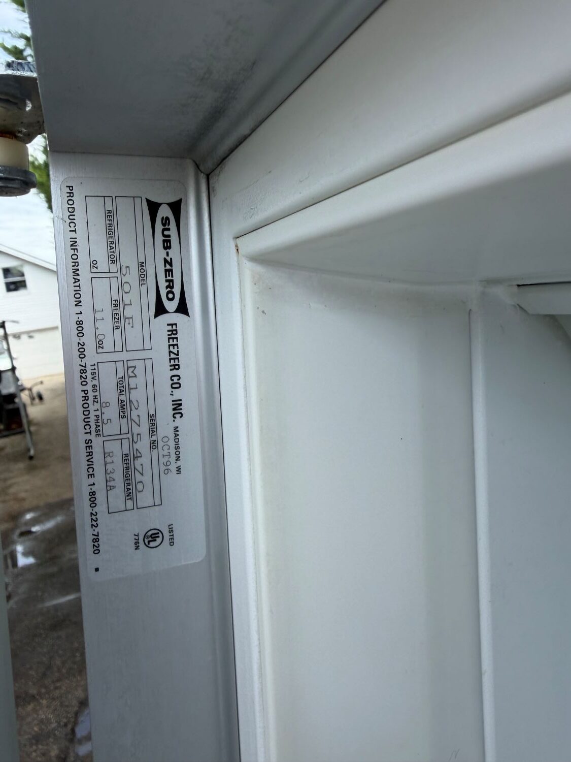 Sub-Zero Freezer / Refrigeration Lot. Models 700TC-2, 501F, 501R 3 Units (Used) Item # UE-090926D