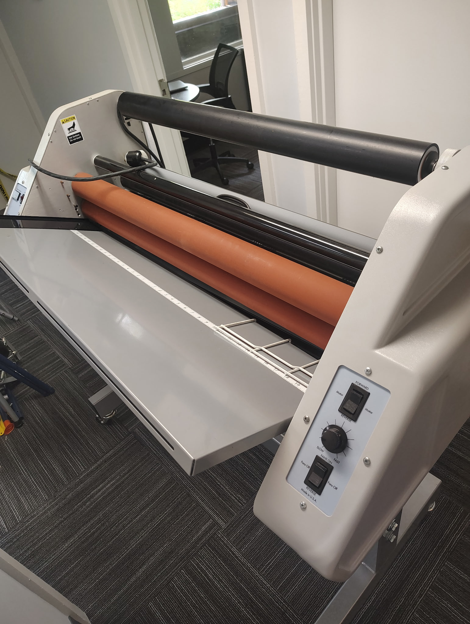 D&K Expression 42+ Wide Format Laminator (Used) Item # UE-092426B