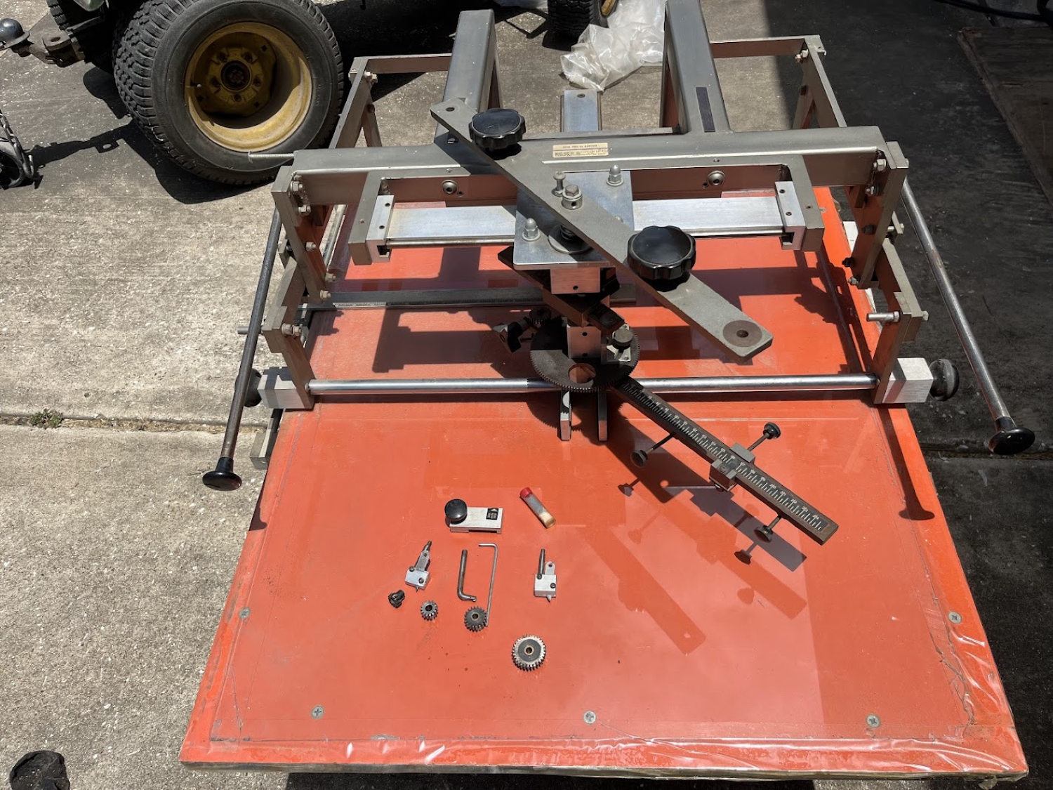 Barton Oval Pro Mat & Glass Cutter (Used) Item # UE-092926G