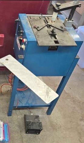 Euro 9000 Joiner / Vnailer / Underpinner (Used) Item # UE-102426B
