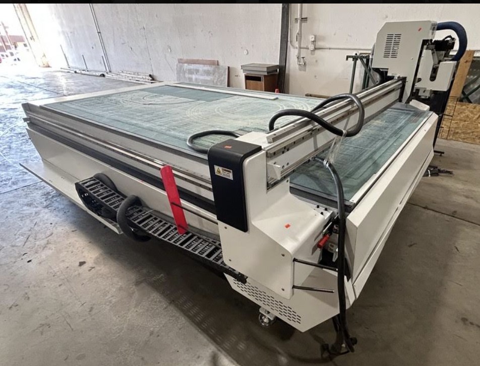 Colex Sharpcut SX1732 67″X126″ Flatbed Cutter (Used) Item # UE-102726B